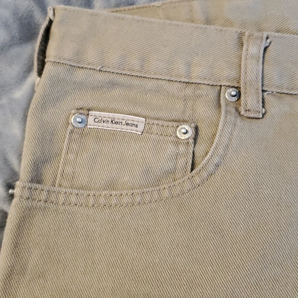 Calvin Klein Jeans Easy Fit Sz 38 Tan